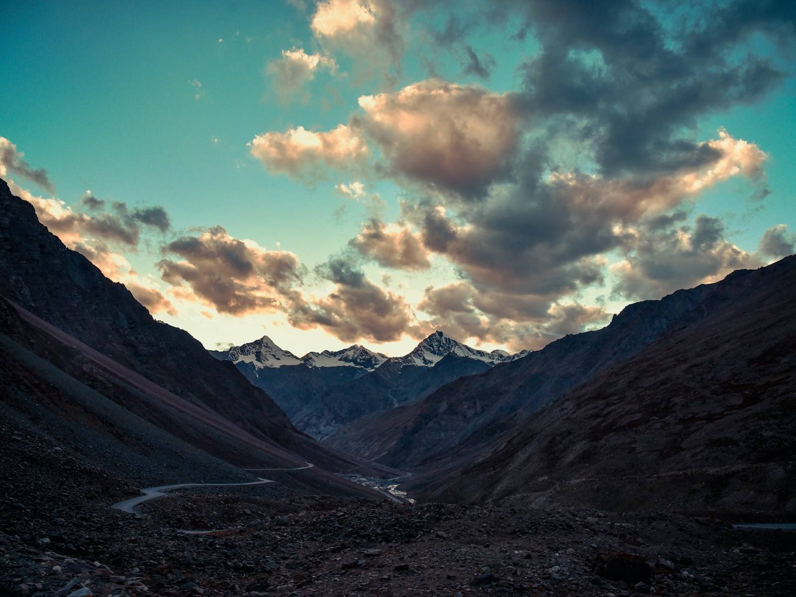Himalayan Roads trip view